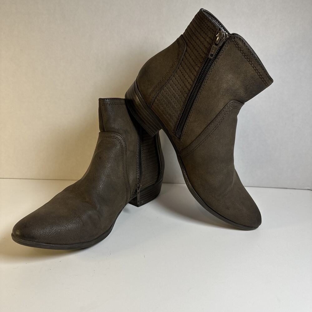 White Mountain Women's Ankle Boot Brown Size 7.5
